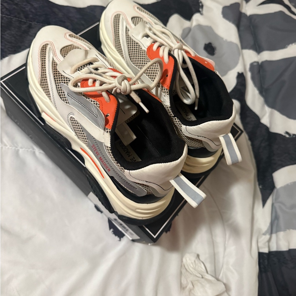 Steve Madden Cream White Gray Orange Mesh Sneakers